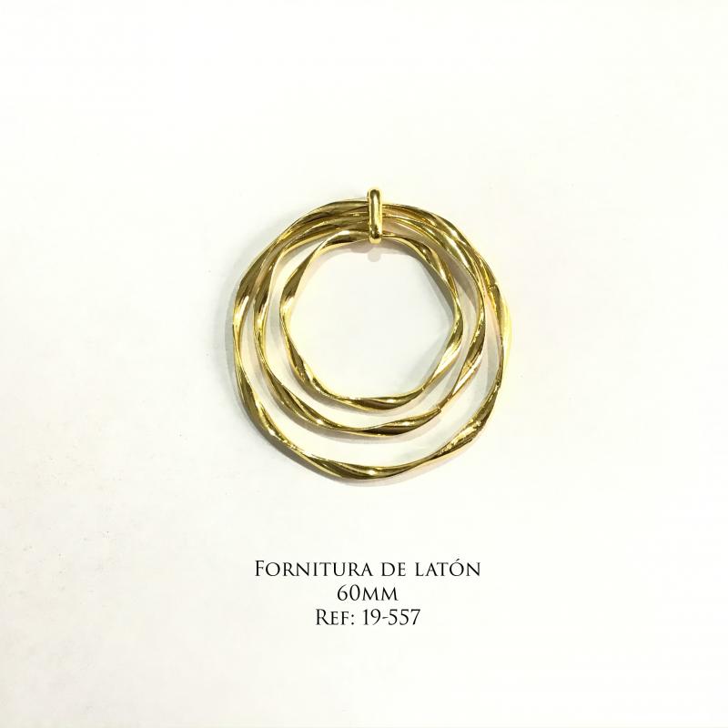 Fornitura de lat�n 